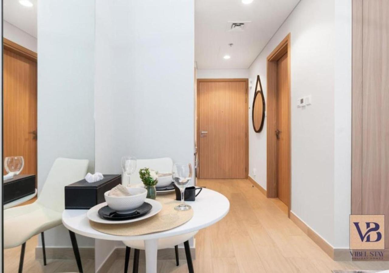 Modern At Azizi 46 In Meydan By Vibel Appartement