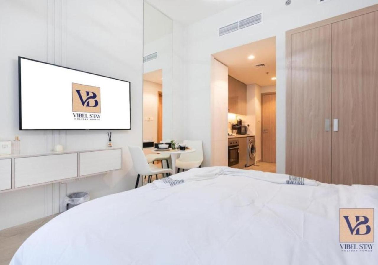 Appartement Modern At Azizi 46 In Meydan By Vibel *