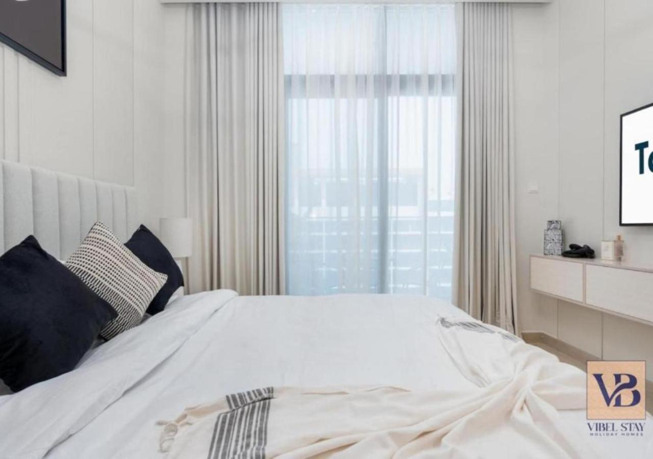 Appartement Modern At Azizi 46 In Meydan By Vibel *