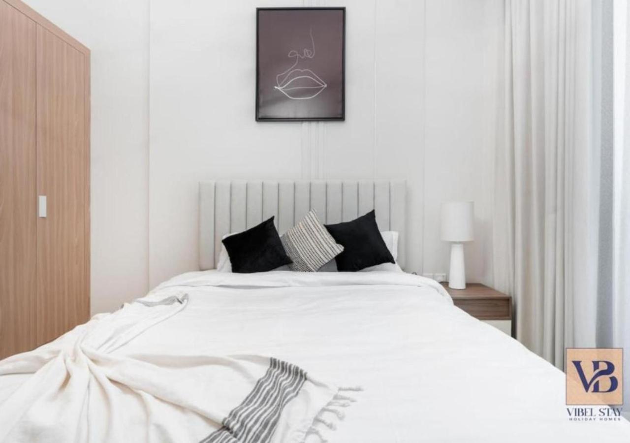 Modern At Azizi 46 In Meydan By Vibel