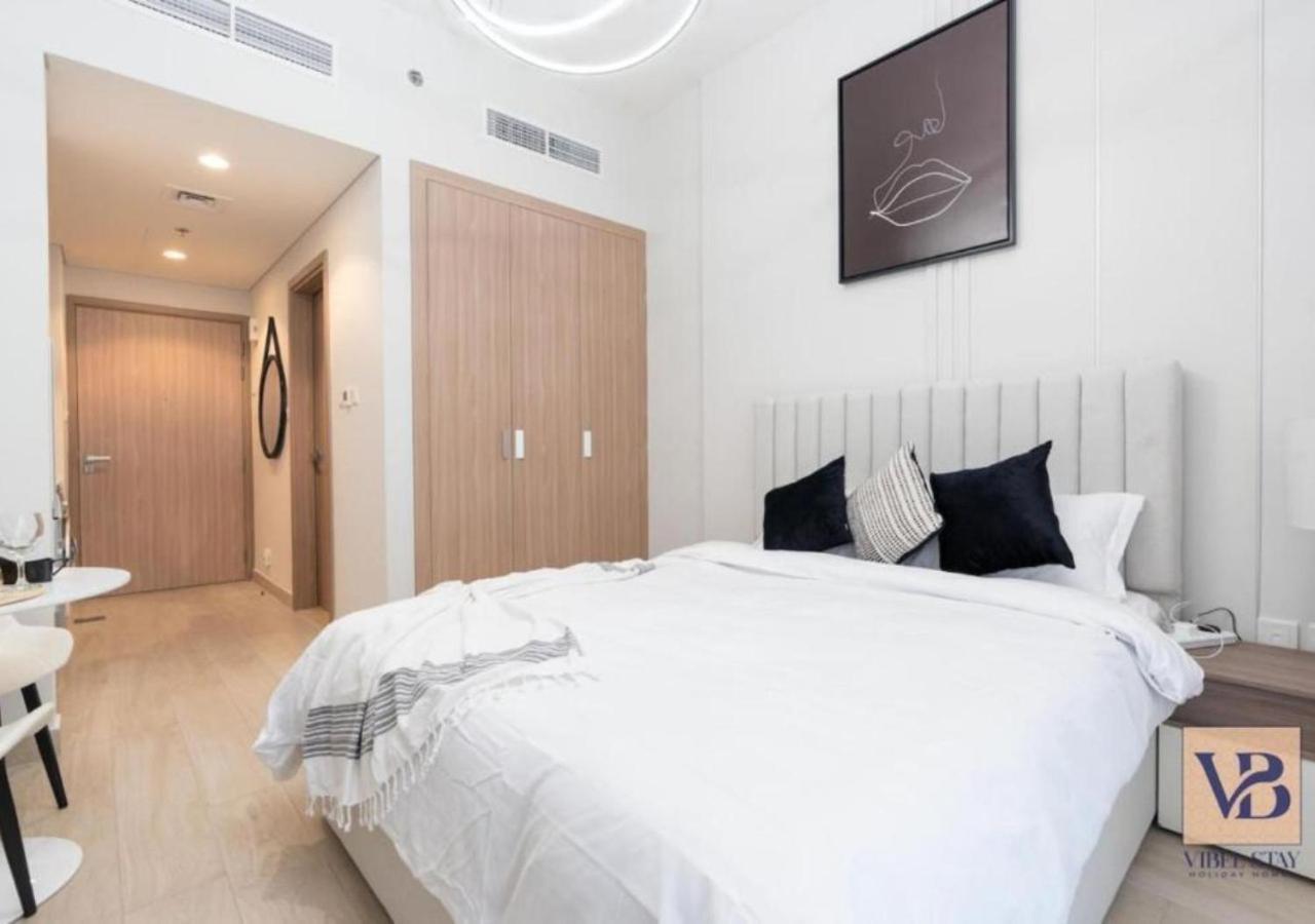 Modern At Azizi 46 In Meydan By Vibel Dubaï