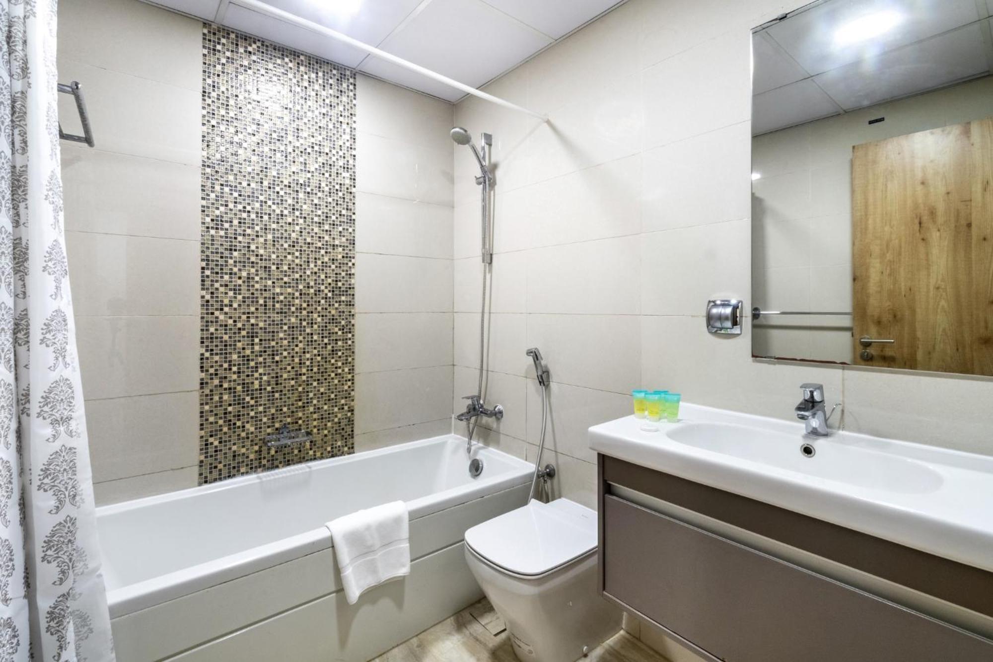 Appartement Shoresinn - Stunning 1br With Marina View Dubaï