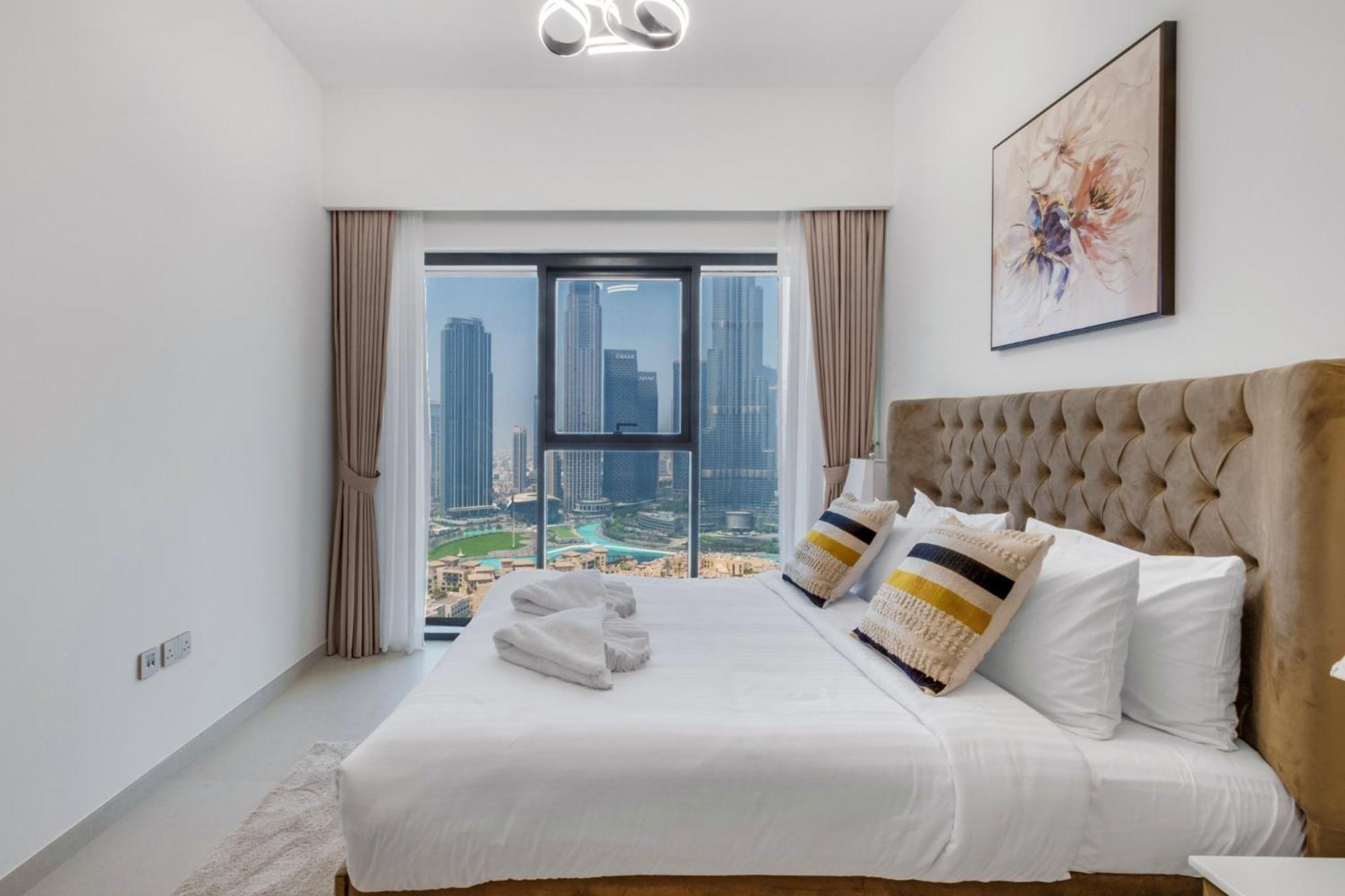 Full Burj Khalifa & Fountain View, 3-min To Mall, High Floor, Burj Royale By Emaar Apartment