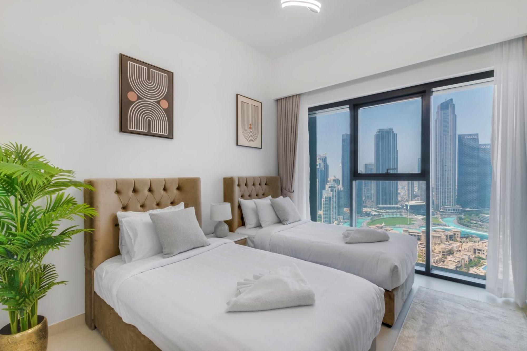 Apartment Full Burj Khalifa & Fountain View, 3-min To Mall, High Floor, Burj Royale By Emaar