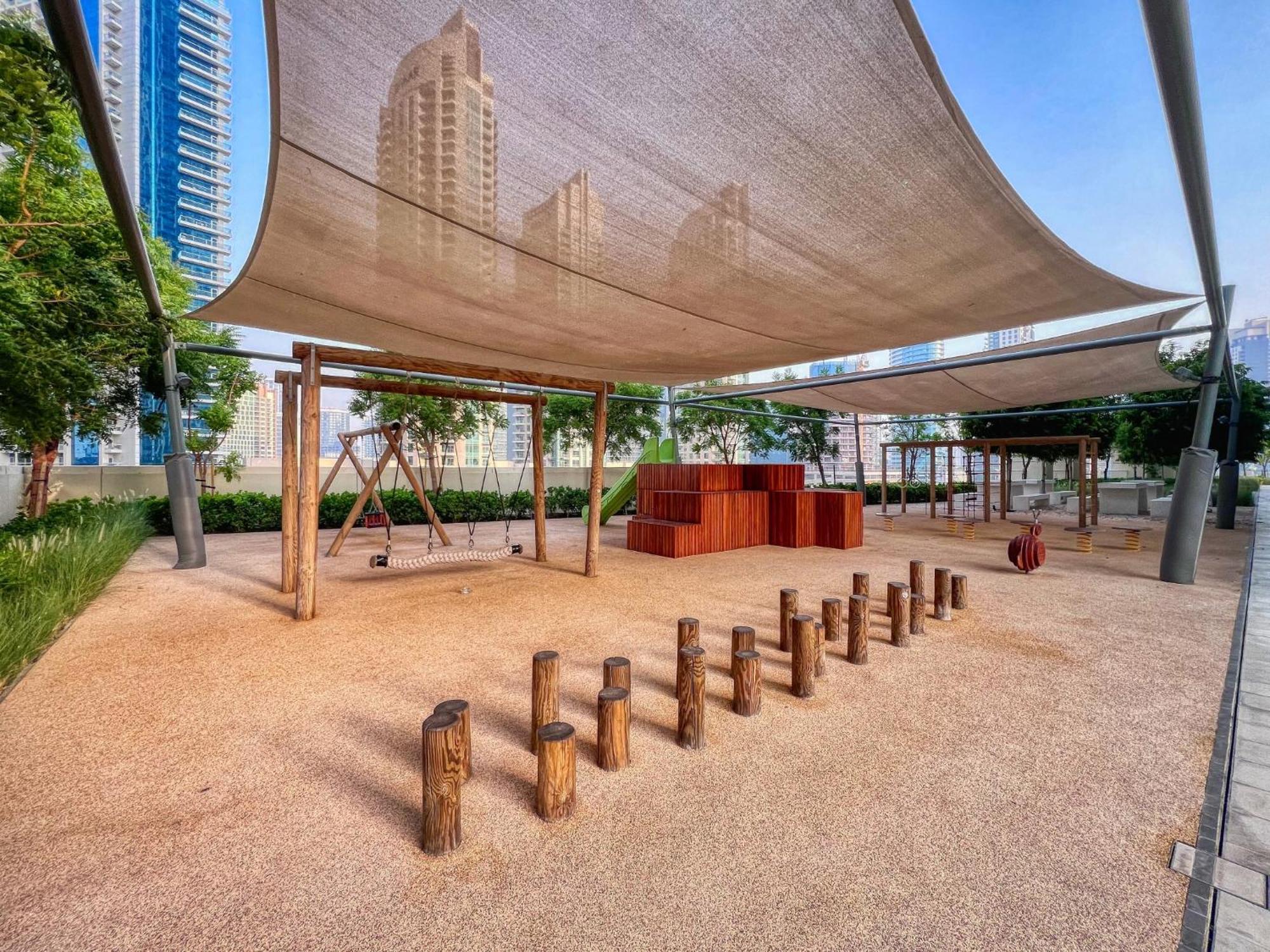 Full Burj Khalifa & Fountain View, 3-min To Mall, High Floor, Burj Royale By Emaar Apartment *