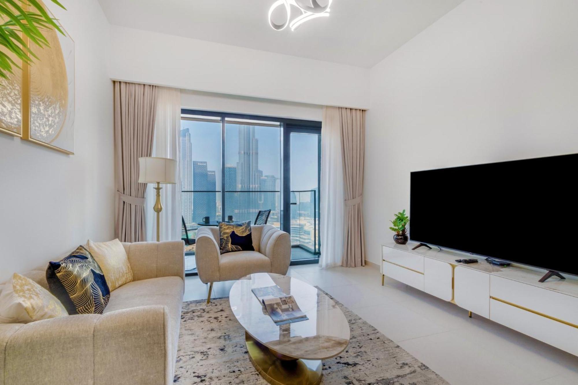 Full Burj Khalifa & Fountain View, 3-min To Mall, High Floor, Burj Royale By Emaar Apartment
