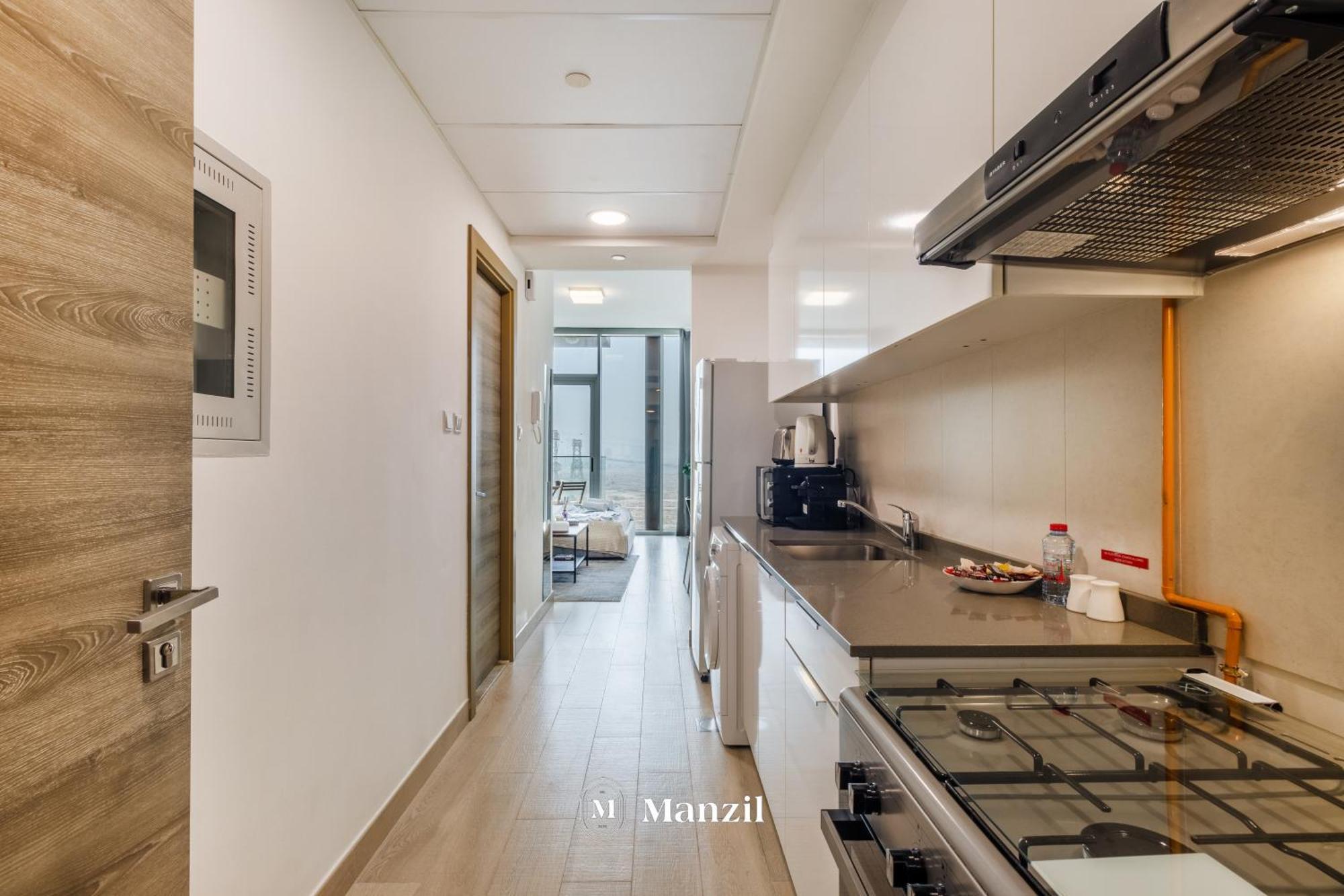 Manzil - Stylish Living In Jvc, Views And Pool Dubái