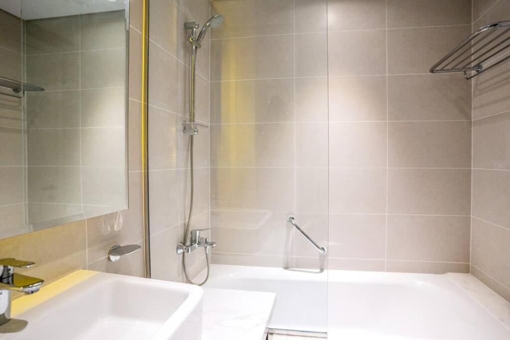 Elegant In Business Bay With Pool And Gym Appartement