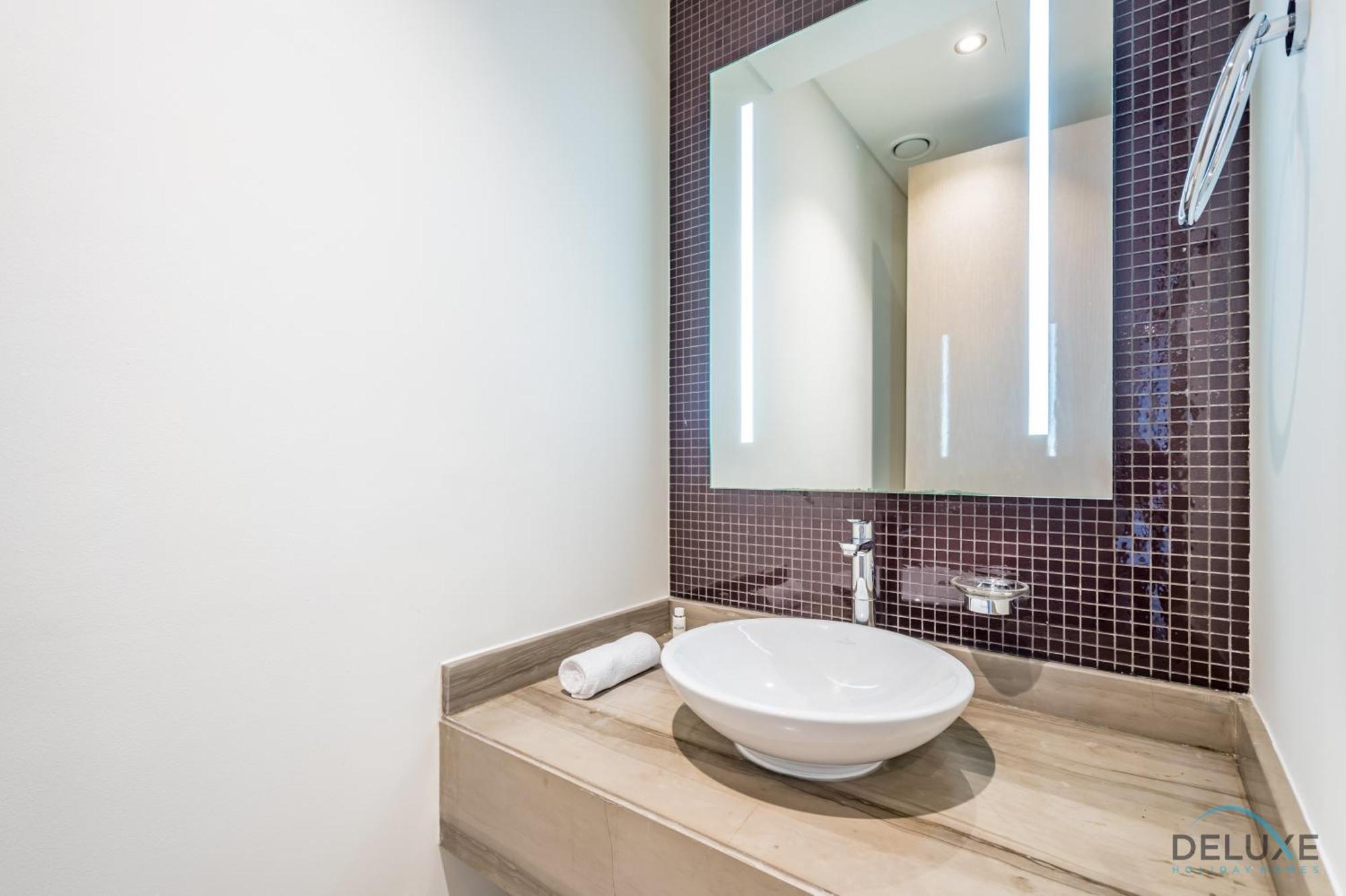 Stylish 1br In Damac Towers By Paramount B, Business Bay By Deluxe Homes Dubaï