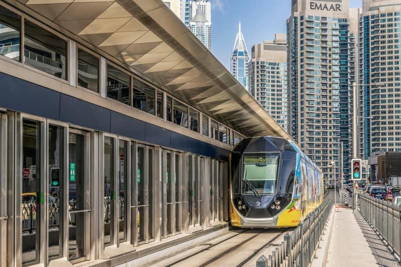 Brand New Spacious, Deluxe, 5br Maidroom On Jbr Walk Next To ,tram & Mall By La Buena Vida Homes Appartement Dubaï