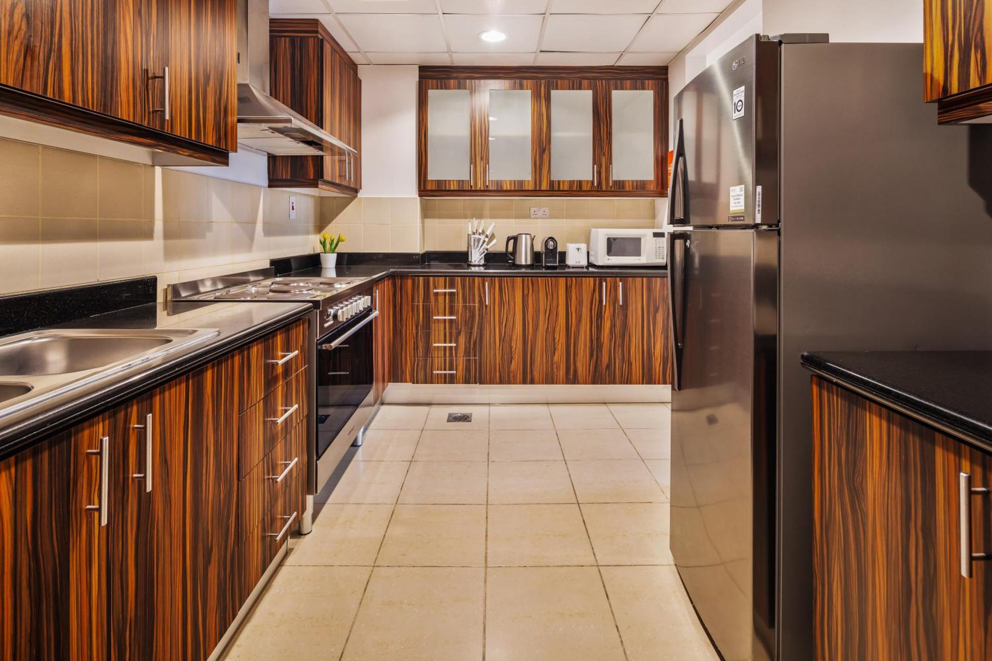 Brand New Spacious, Deluxe, 5br Maidroom On Jbr Walk Next To ,tram & Mall By La Buena Vida Homes Appartement Dubaï