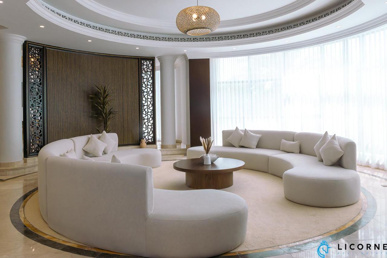 The Beachfront Oasis - Private & Shared Habitación en casa particular