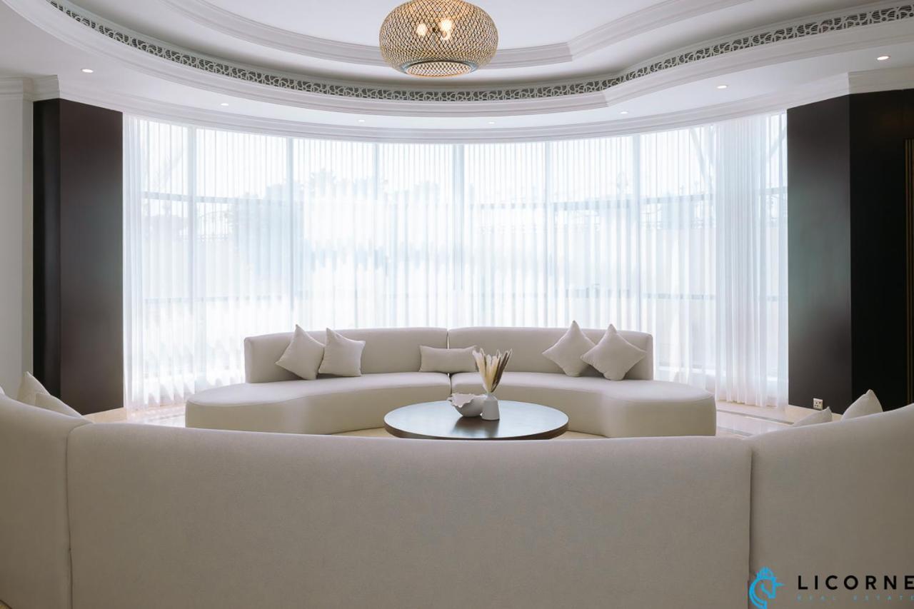 The Beachfront Oasis - Private & Shared