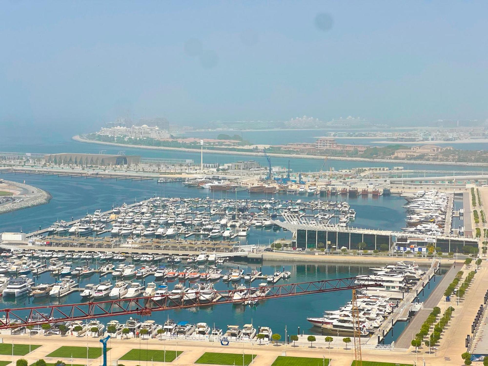 Stunning 2br In Marina With Amazing Views Apartamento