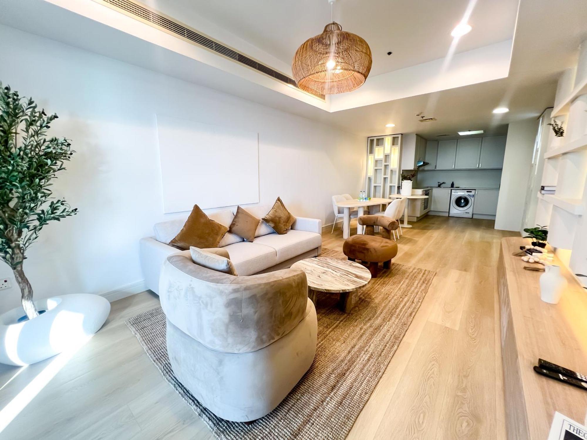 Stunning 2br In Marina With Amazing Views * Dubai