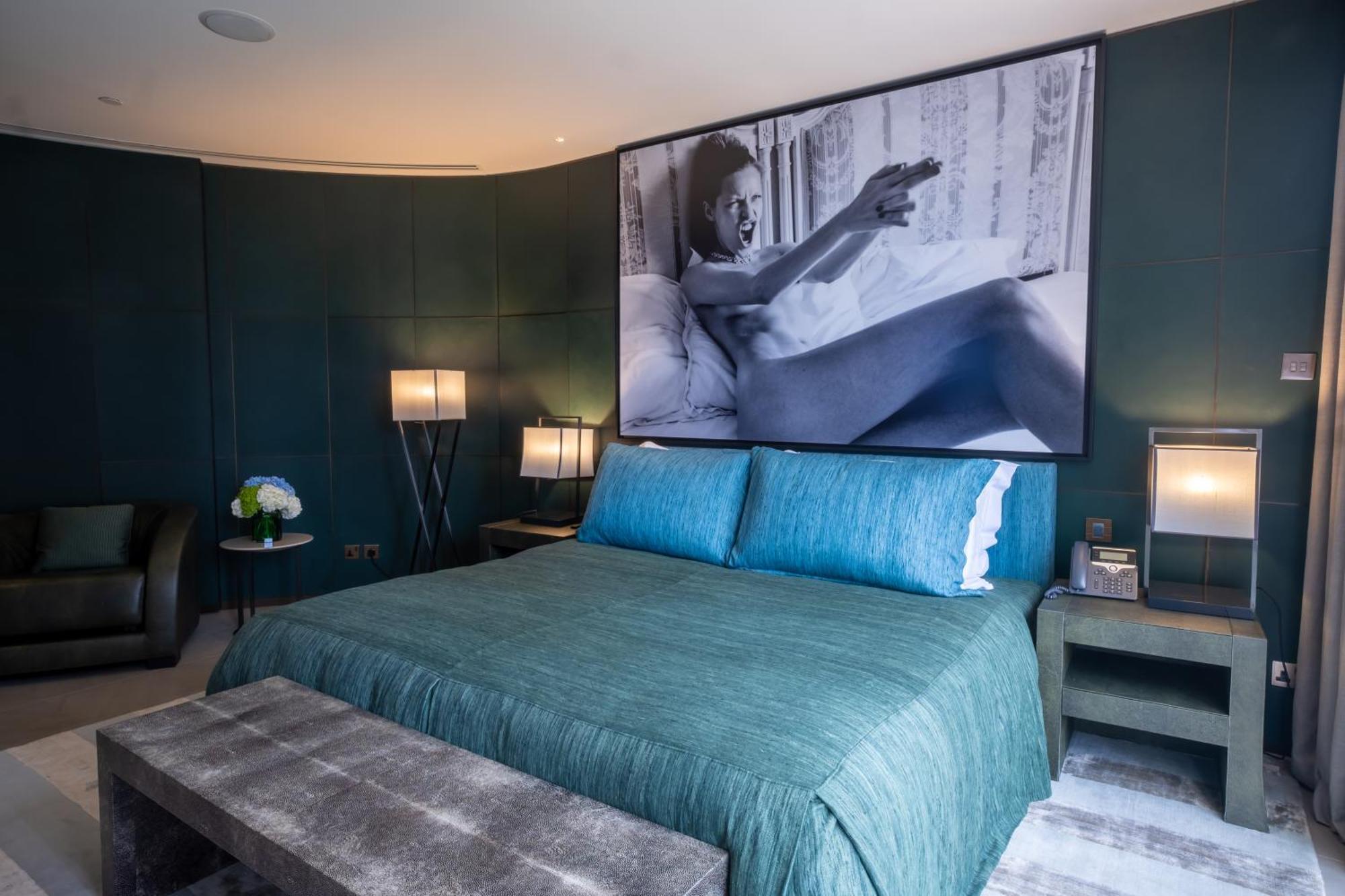 2-br Luxury In Armani Residences Apartment