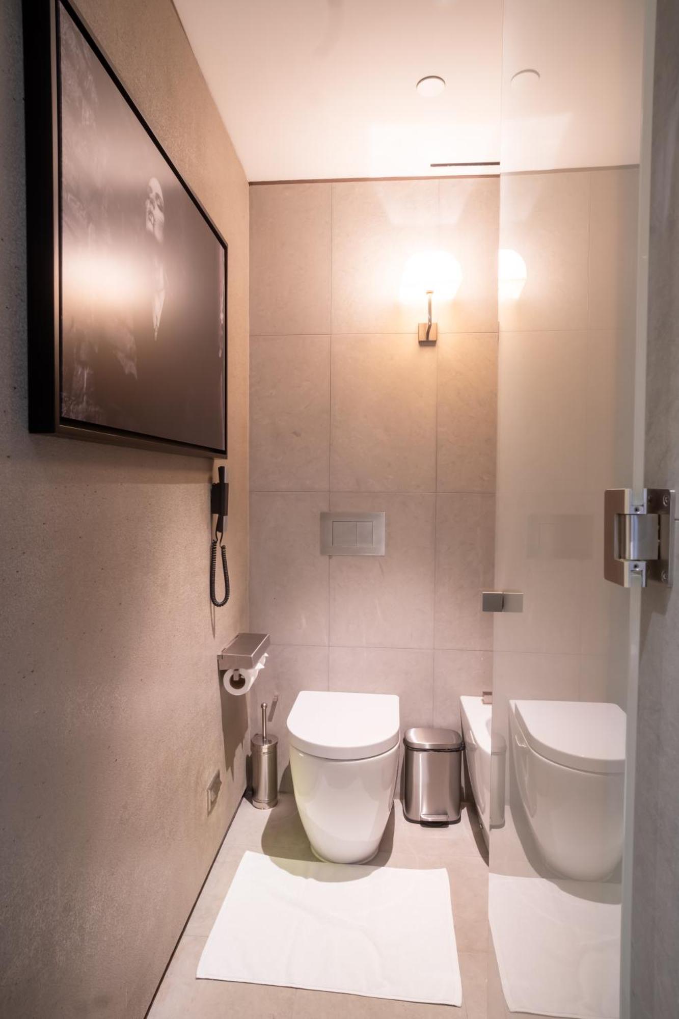 2-br Luxury In Armani Residences * Dubai