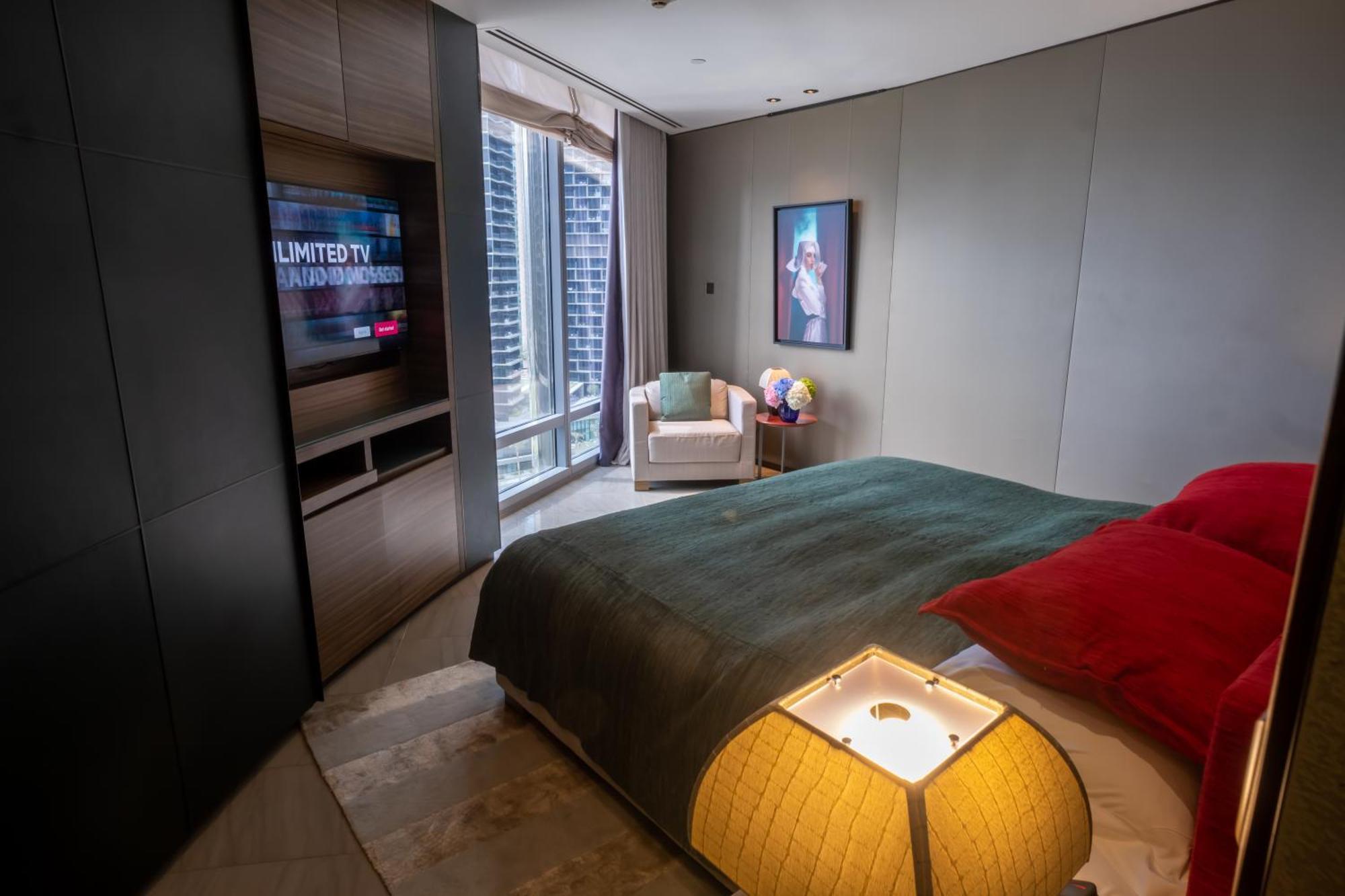 2-br Luxury In Armani Residences Apartment Dubai