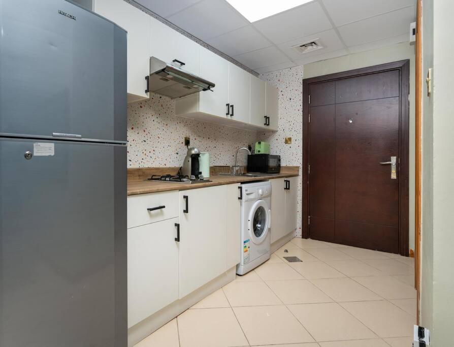 Large Attached To Metro - Marina Diamond3 Apartemen *