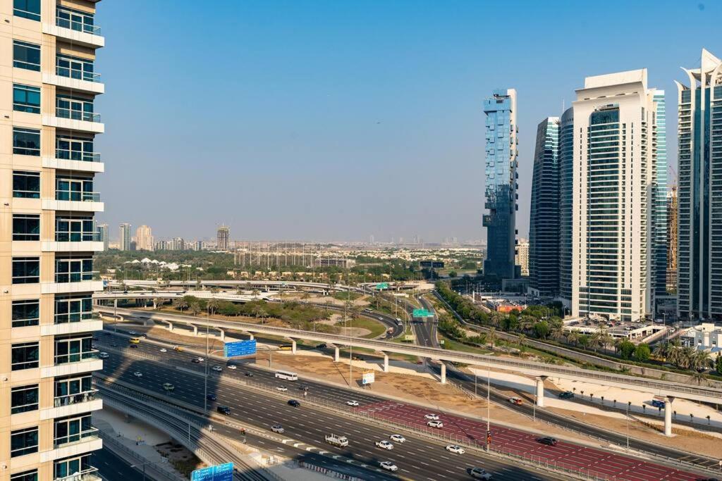 Apartemen Large Attached To Metro - Marina Diamond3