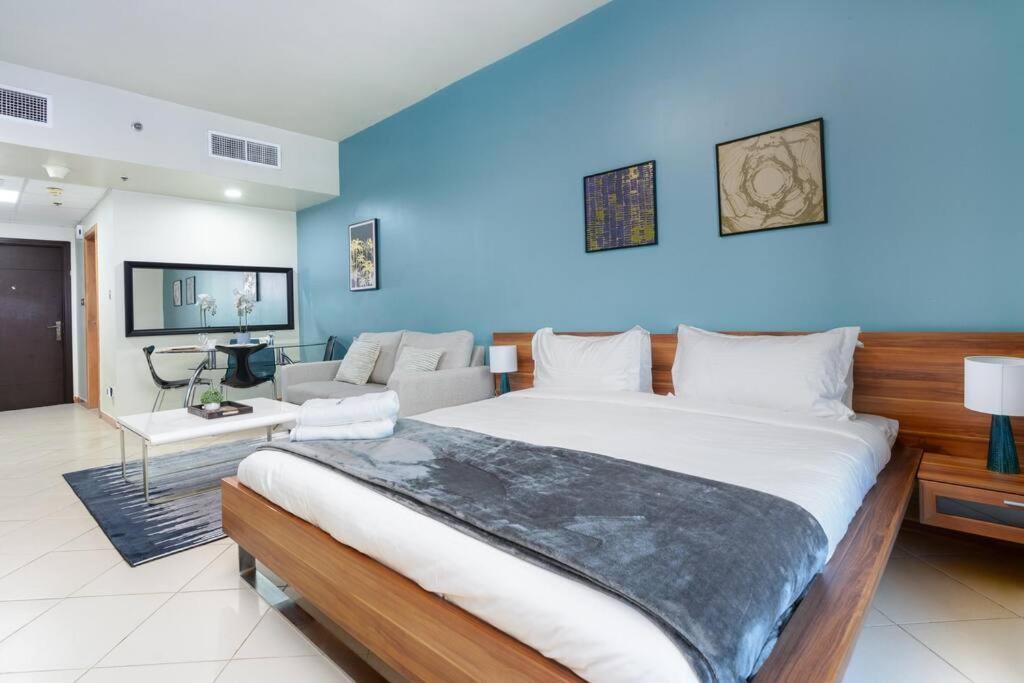 Apartemen Large Attached To Metro - Marina Diamond3 *