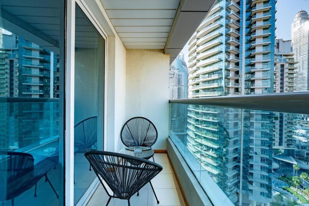 Large Attached To Metro - Marina Diamond3 * Dubái