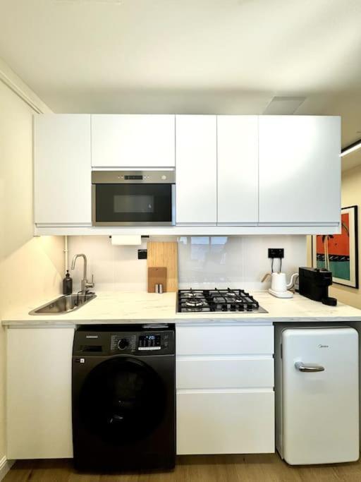 Brand New - Comfy & Wfh Apartamento