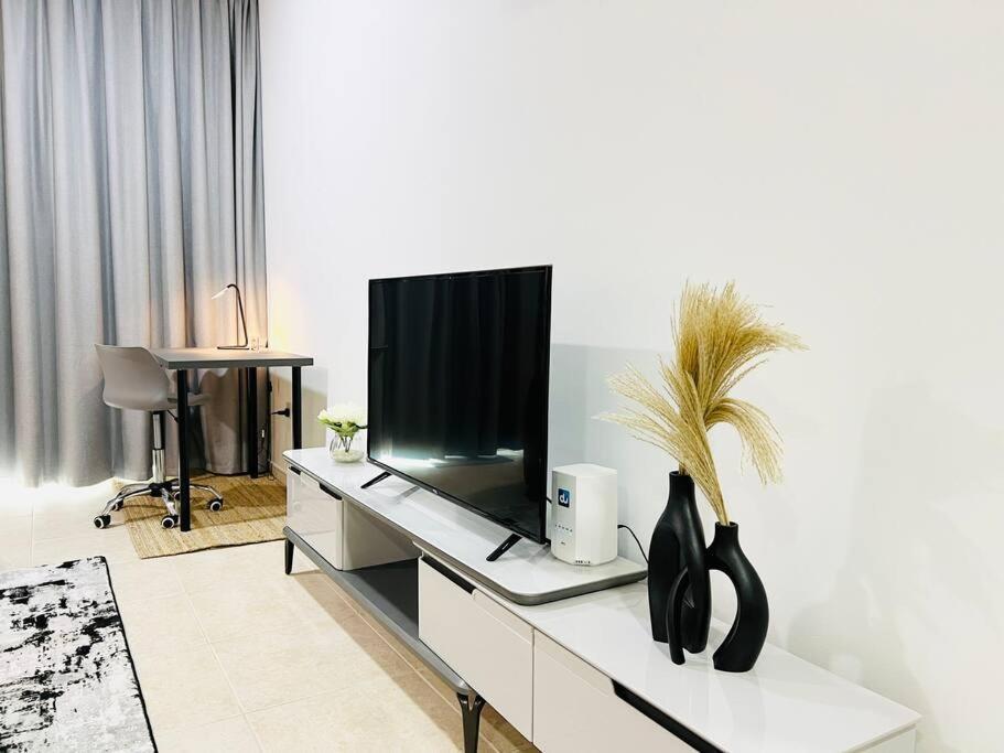 Appartement Sea View 1 Bedroom Flat, Luxury Amenities, Near & Tram With Free Parking In Marina Dubaï