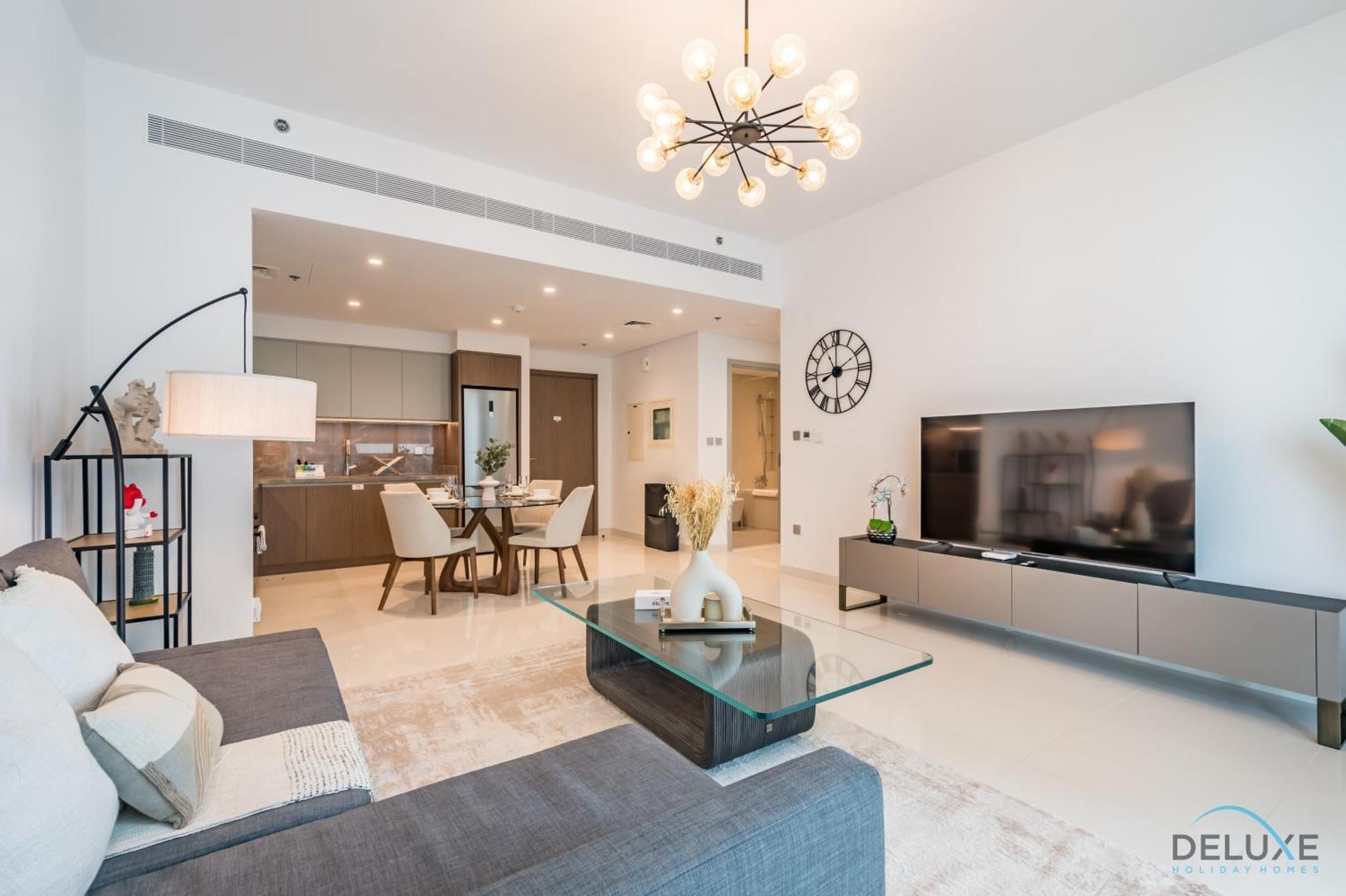 Luxurious 1br At Isle Tower 1 Emaar Beachfront, Marina By Deluxe Homes Dubaï