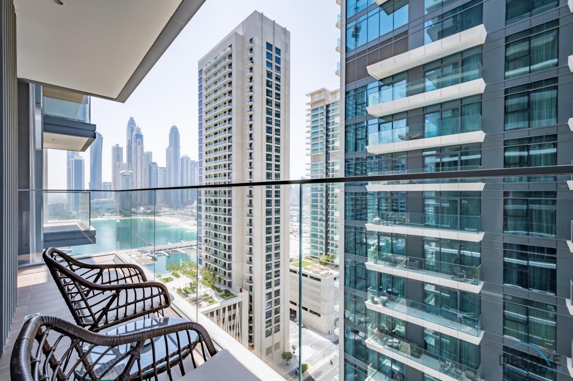 Luxurious 1br At Isle Tower 1 Emaar Beachfront, Marina By Deluxe Homes Dubaï