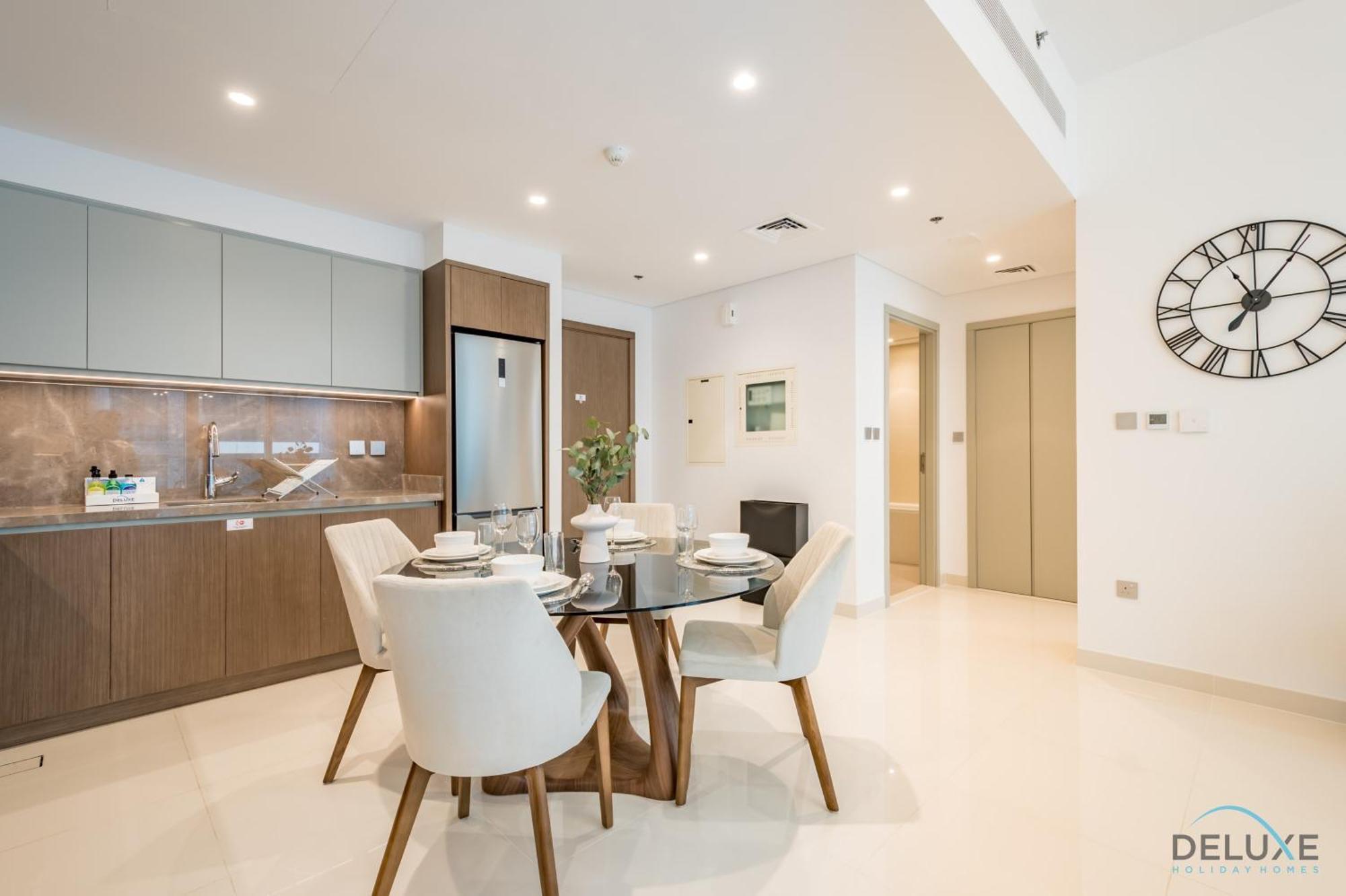 Luxurious 1br At Isle Tower 1 Emaar Beachfront, Marina By Deluxe Homes Appartement *