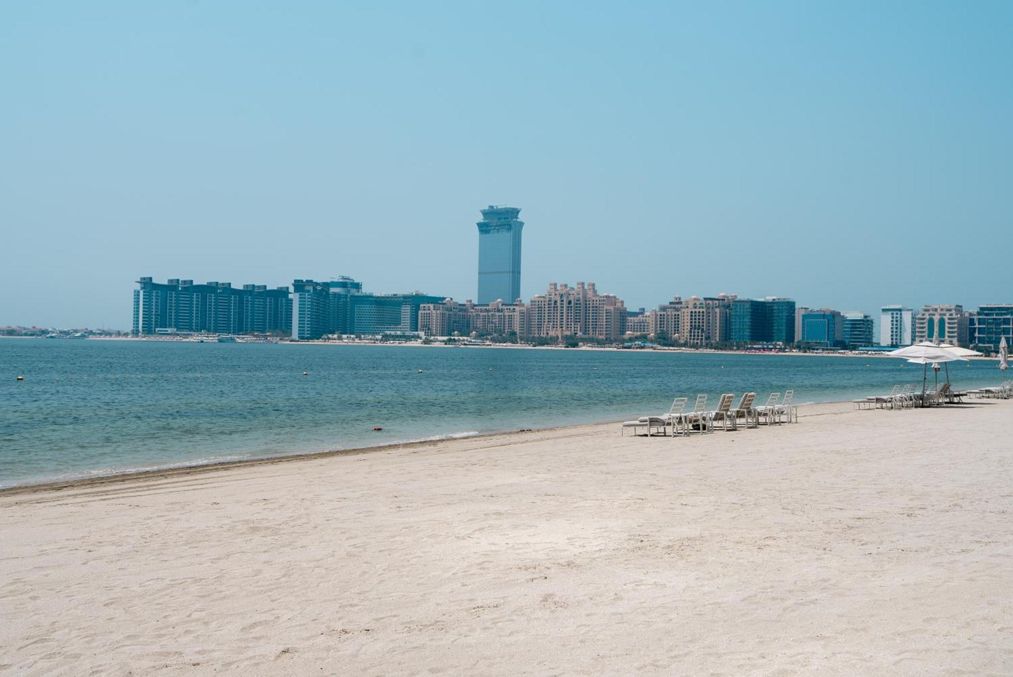 Opulent & Chic - 1 Bedroom - Beachfront Appartement