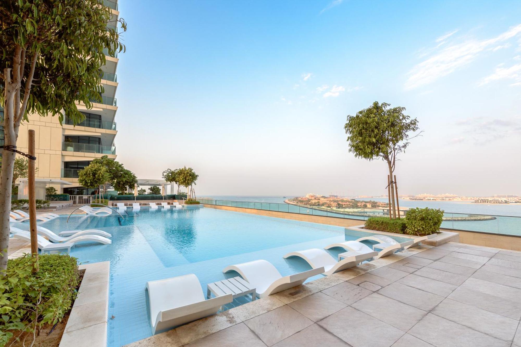 Opulent & Chic - 1 Bedroom - Beachfront Appartement *