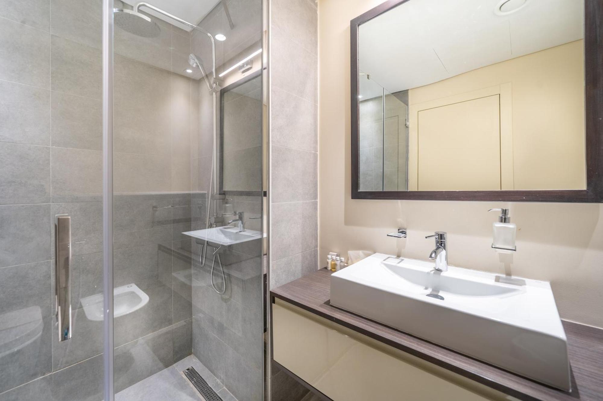 Elegant In Park View Tower Jvc Appartement