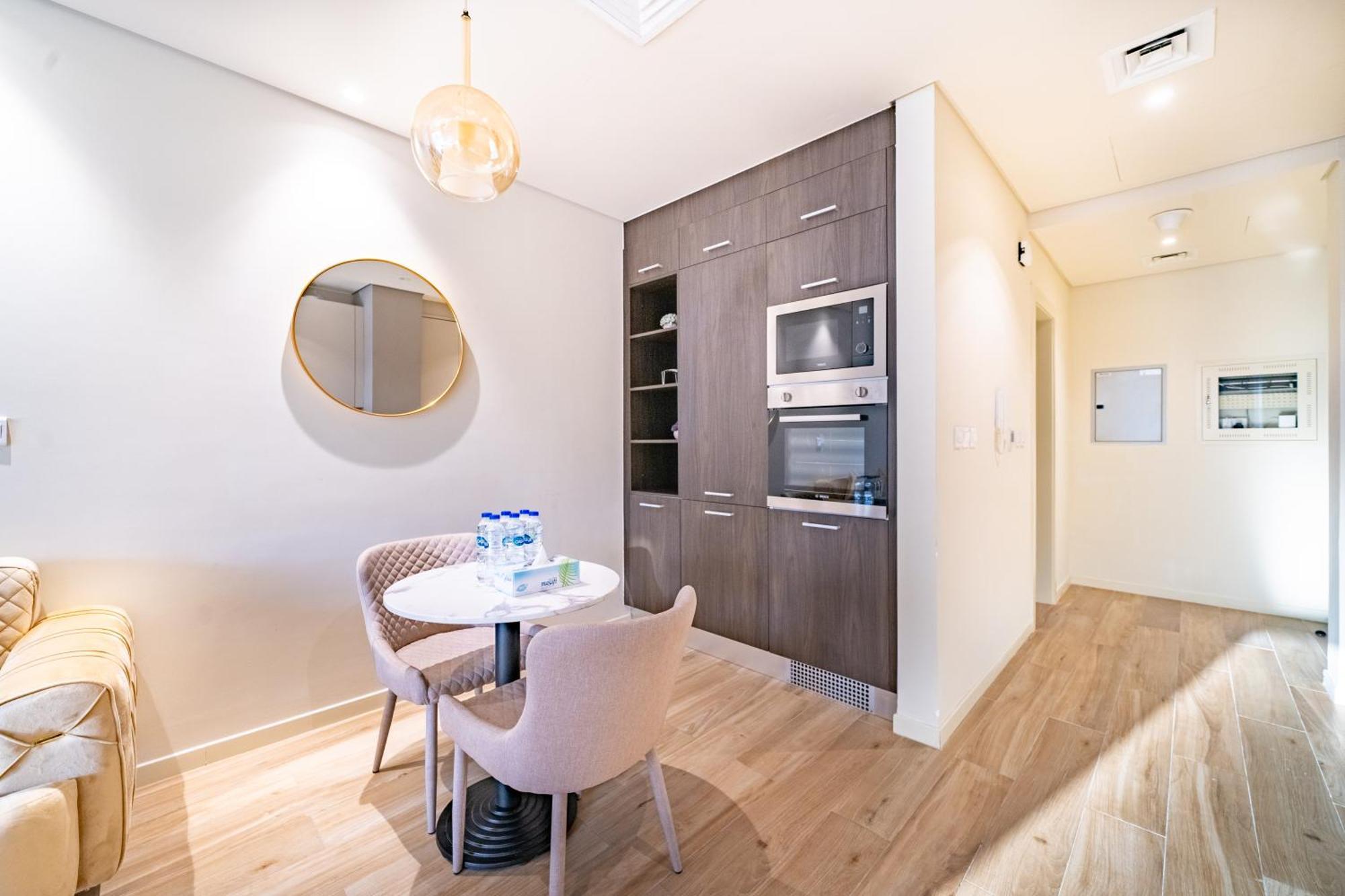 Appartement Elegant In Park View Tower Jvc