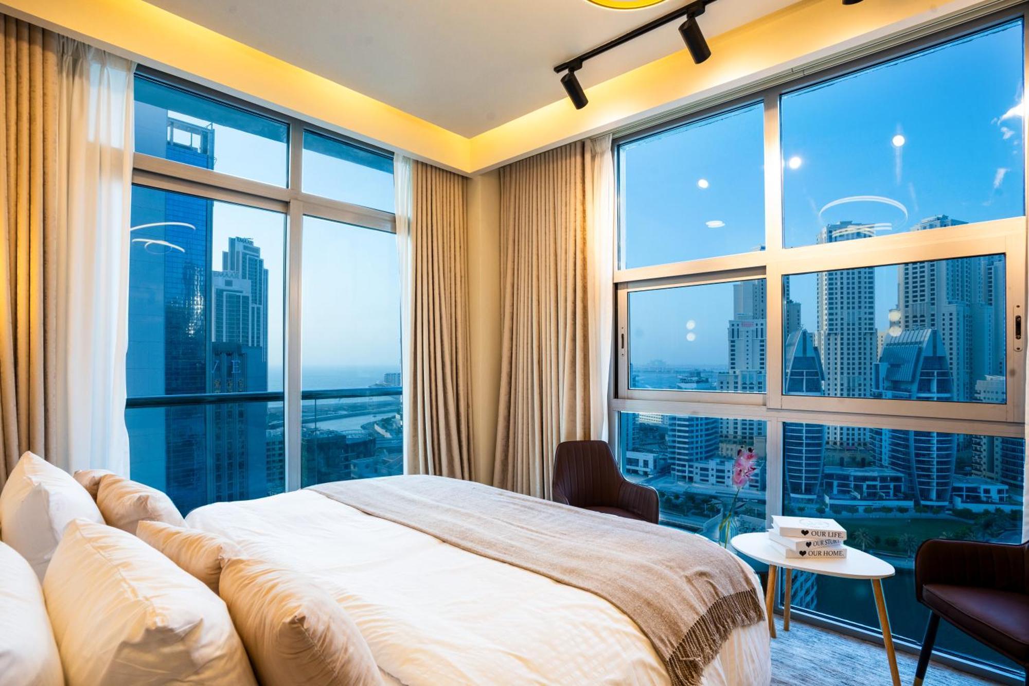 Elite Waterfront 3br Haven With Marina And Sea Views Dubái