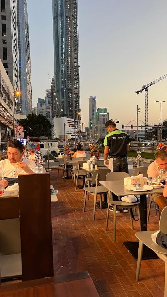 Sea View 1 Bedroom Flat, Luxury Amenities, Near & Tram With Free Parking In Marina Appartement Dubaï