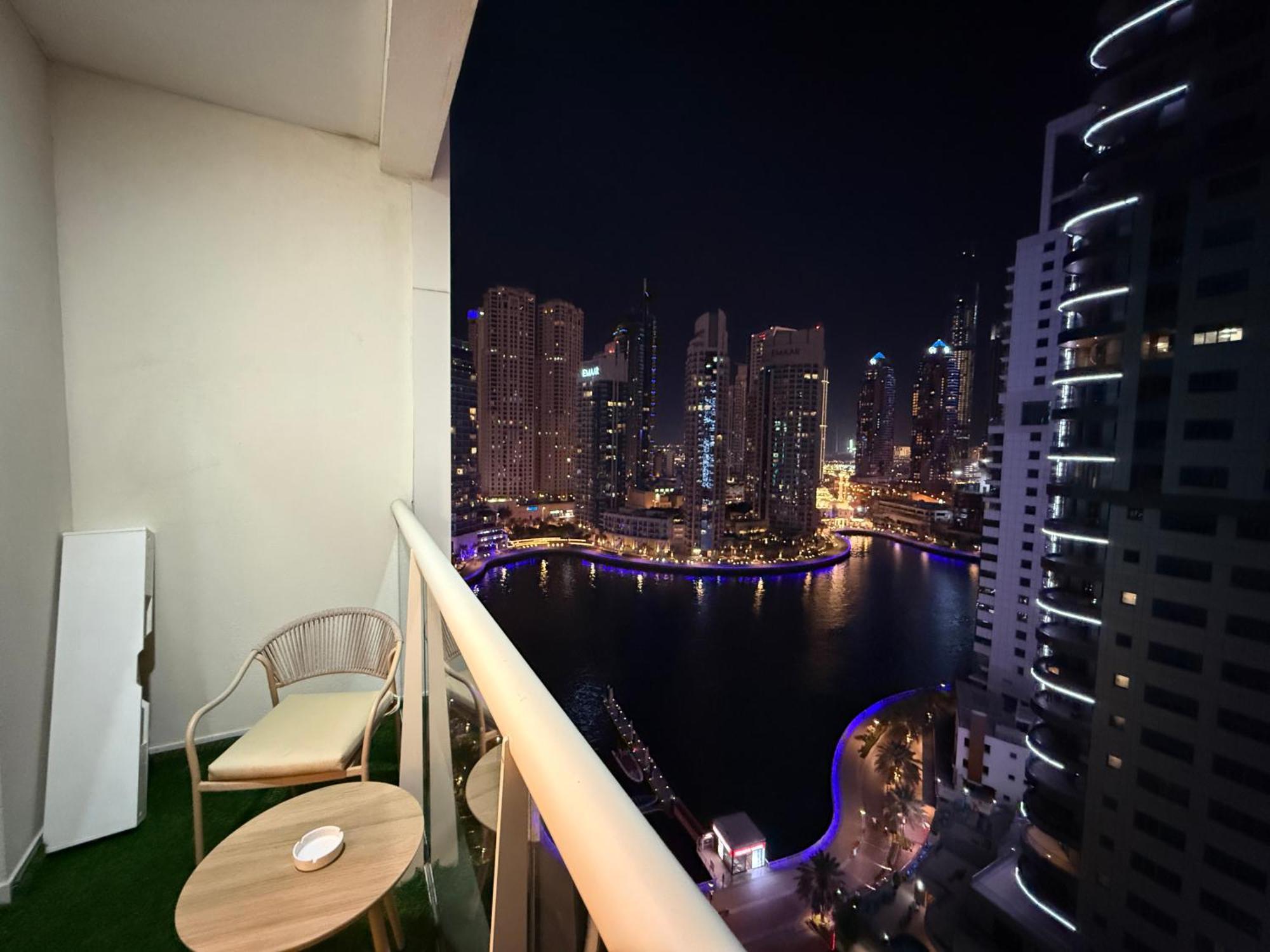 Livincci- Luxury Living Apartamento Dubái