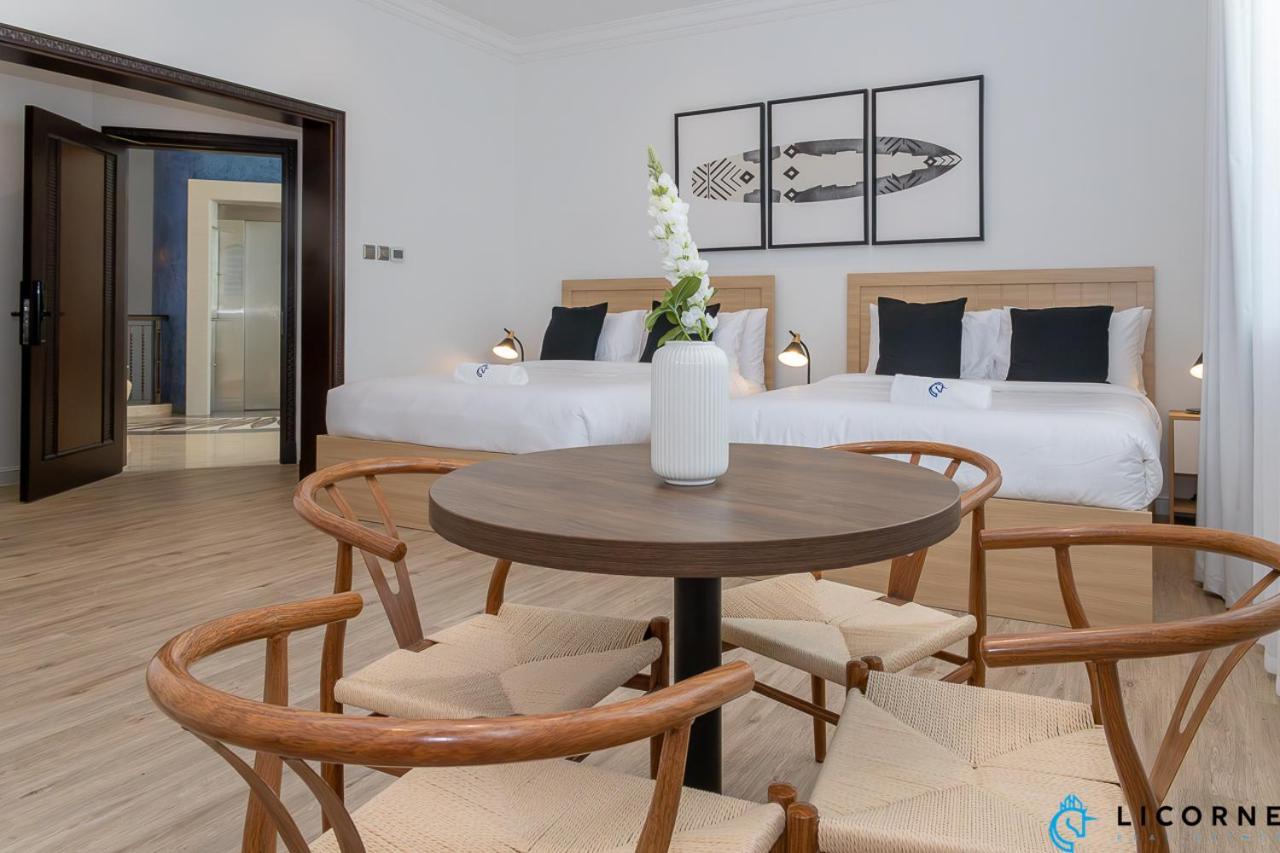 Sunset Beach Oasis - Private & Shared Dubaï