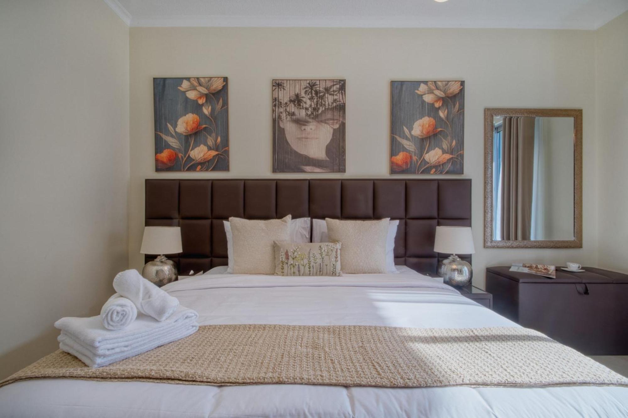 Luxury 1-bedroom With Burj Khalifa View Lejlighed *