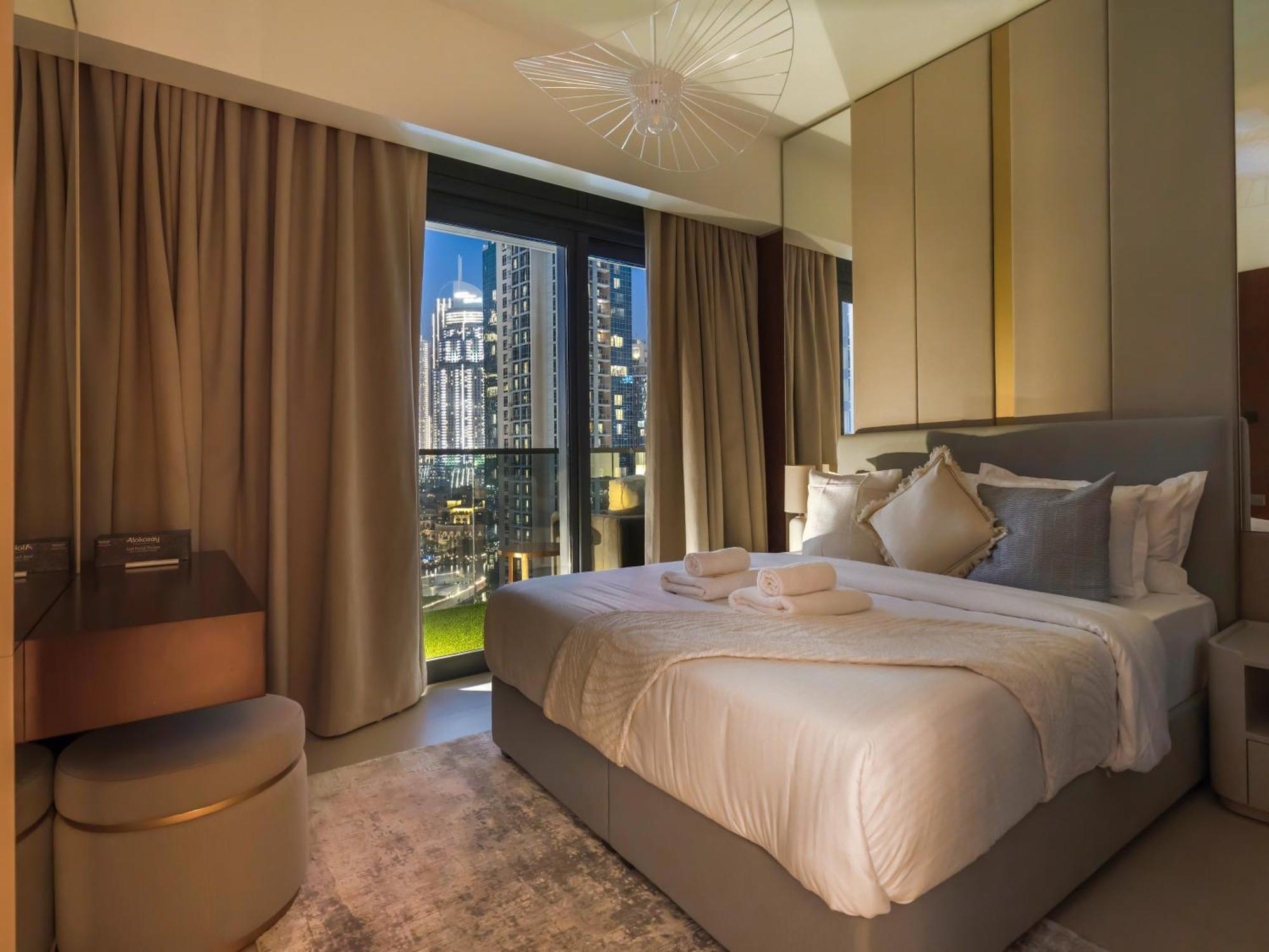 Exquisite 2 Bedroom I Burj Khalifa & Fountain Views I Free Gym, Pool, Parking, Wi-fi And Ps5 I By Skyline Serenity Apartamento