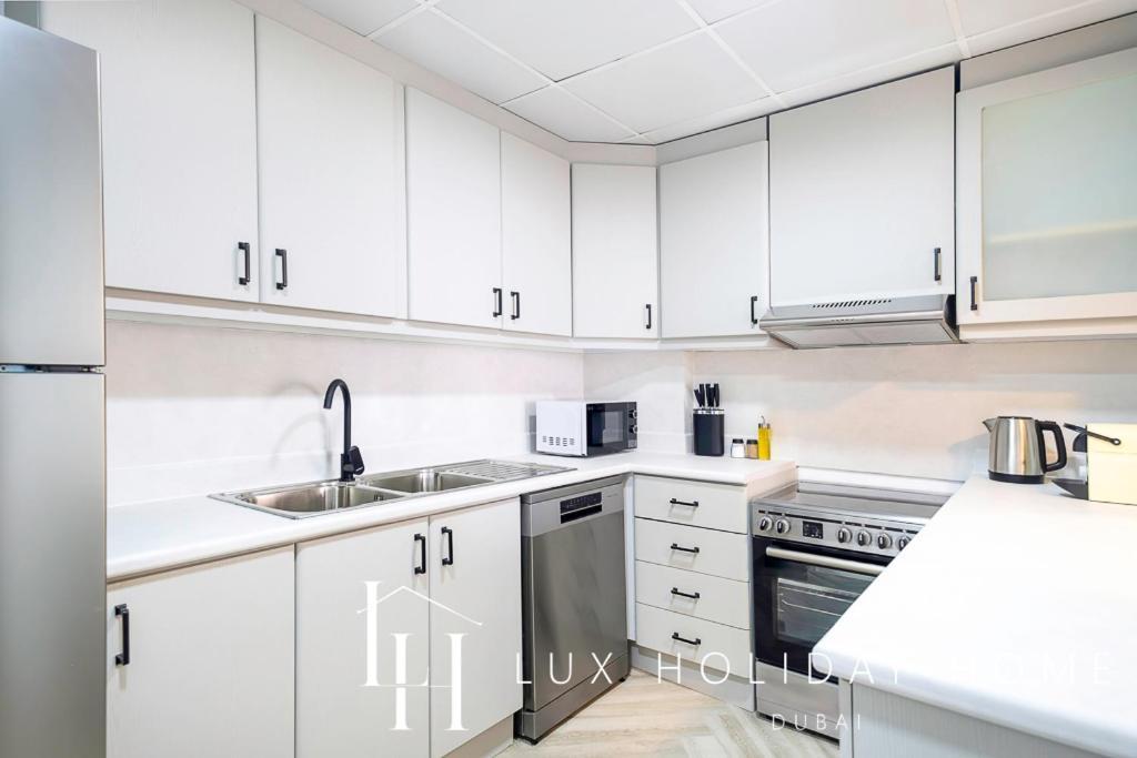 Lux The Premium Eye View Apartamento Dubai