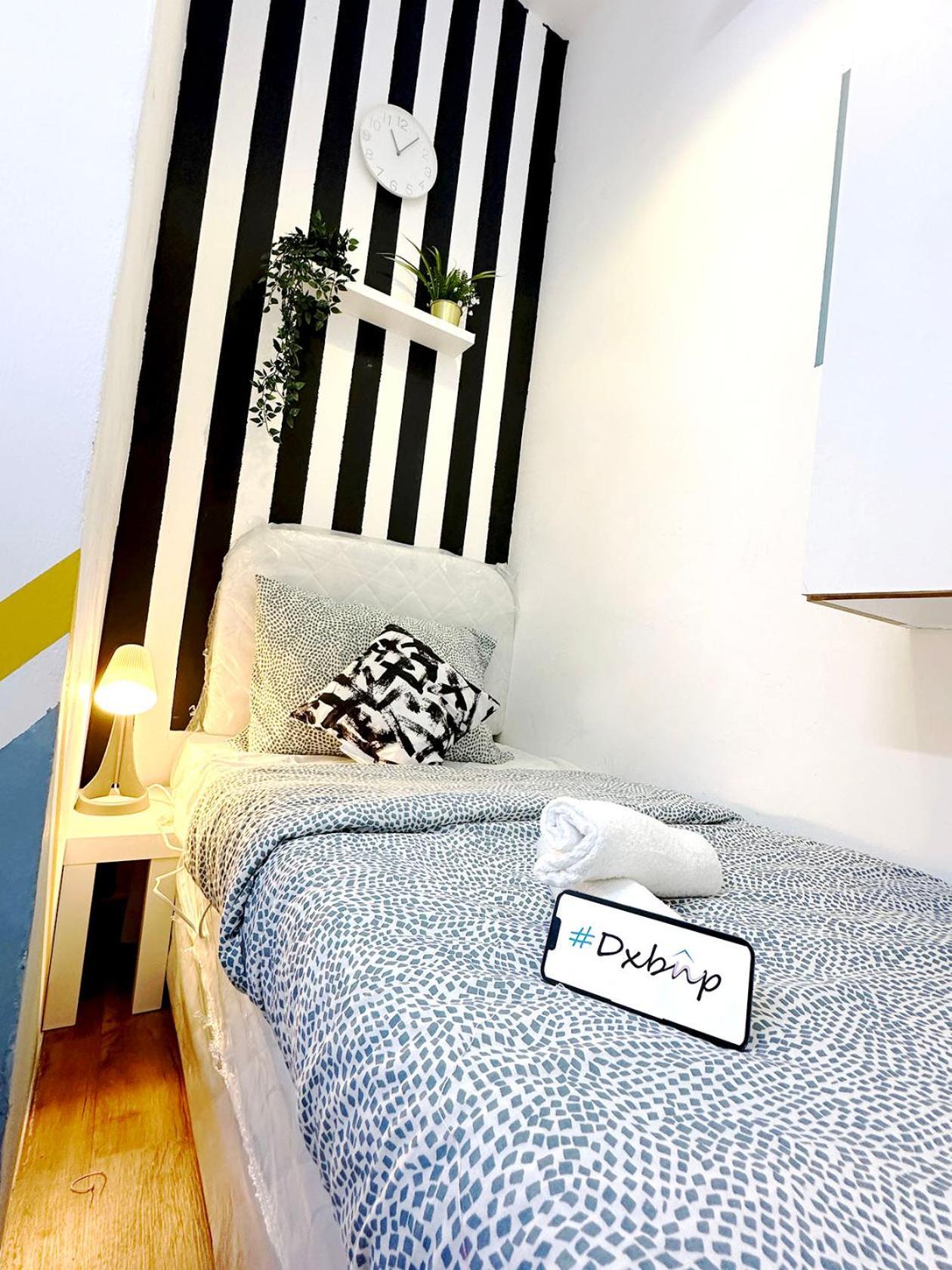 Cozy Corner Partition Near Burjuman Metro Dubaï