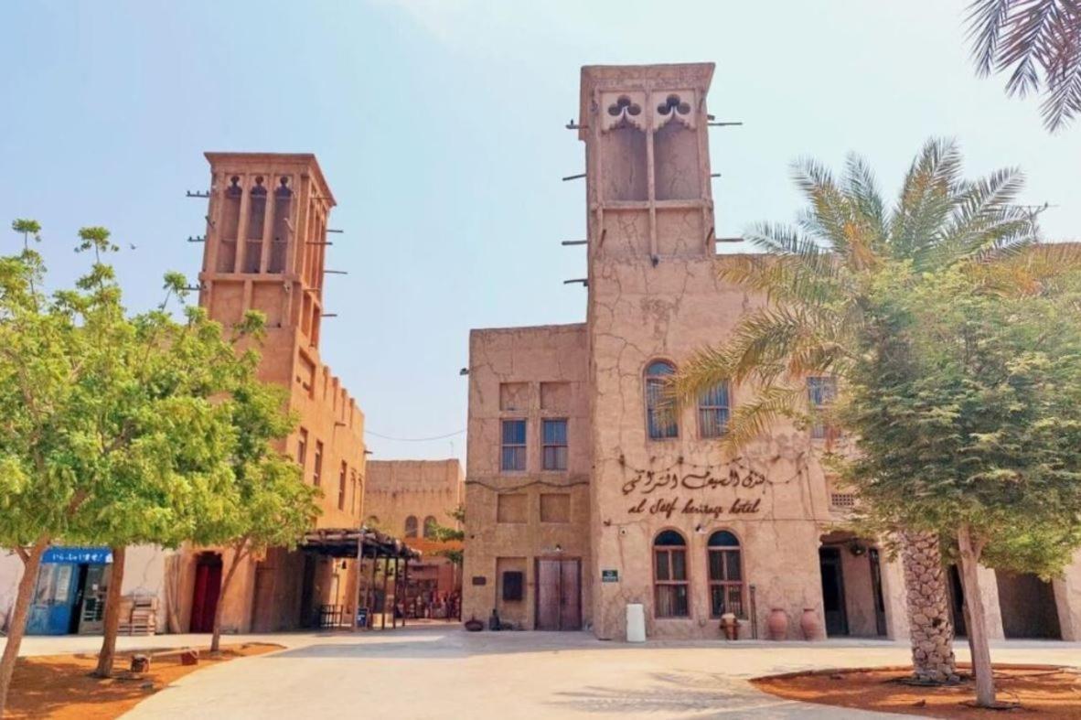 Partition In Al Seef Near Burjuman Metro Privatunterkunft Dubai