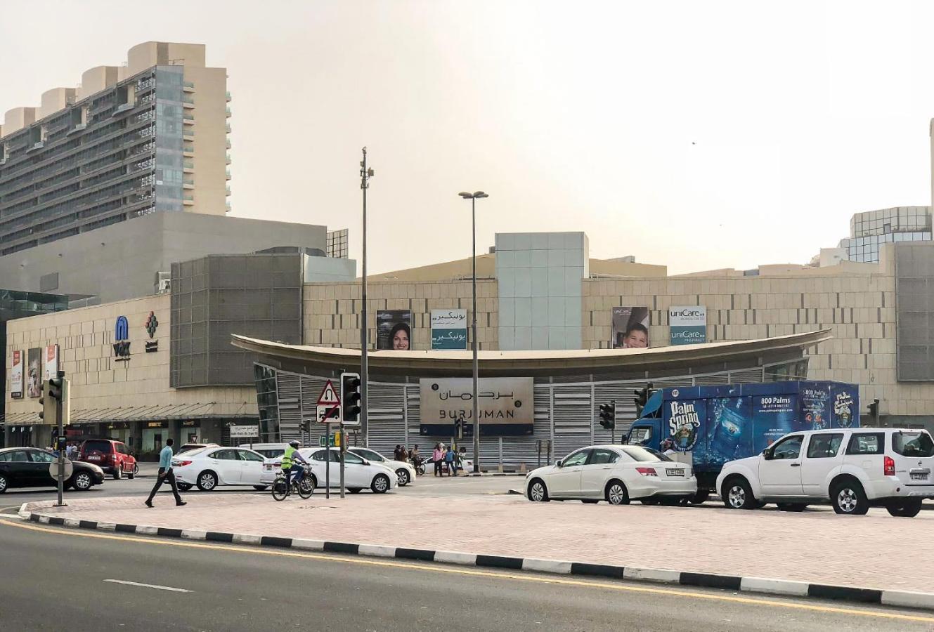 Partition In Al Seef Near Burjuman Metro * Dubái