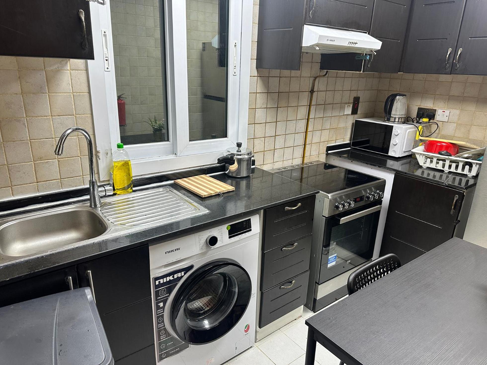 Privatunterkunft Partition In Al Seef Near Burjuman Metro Dubai