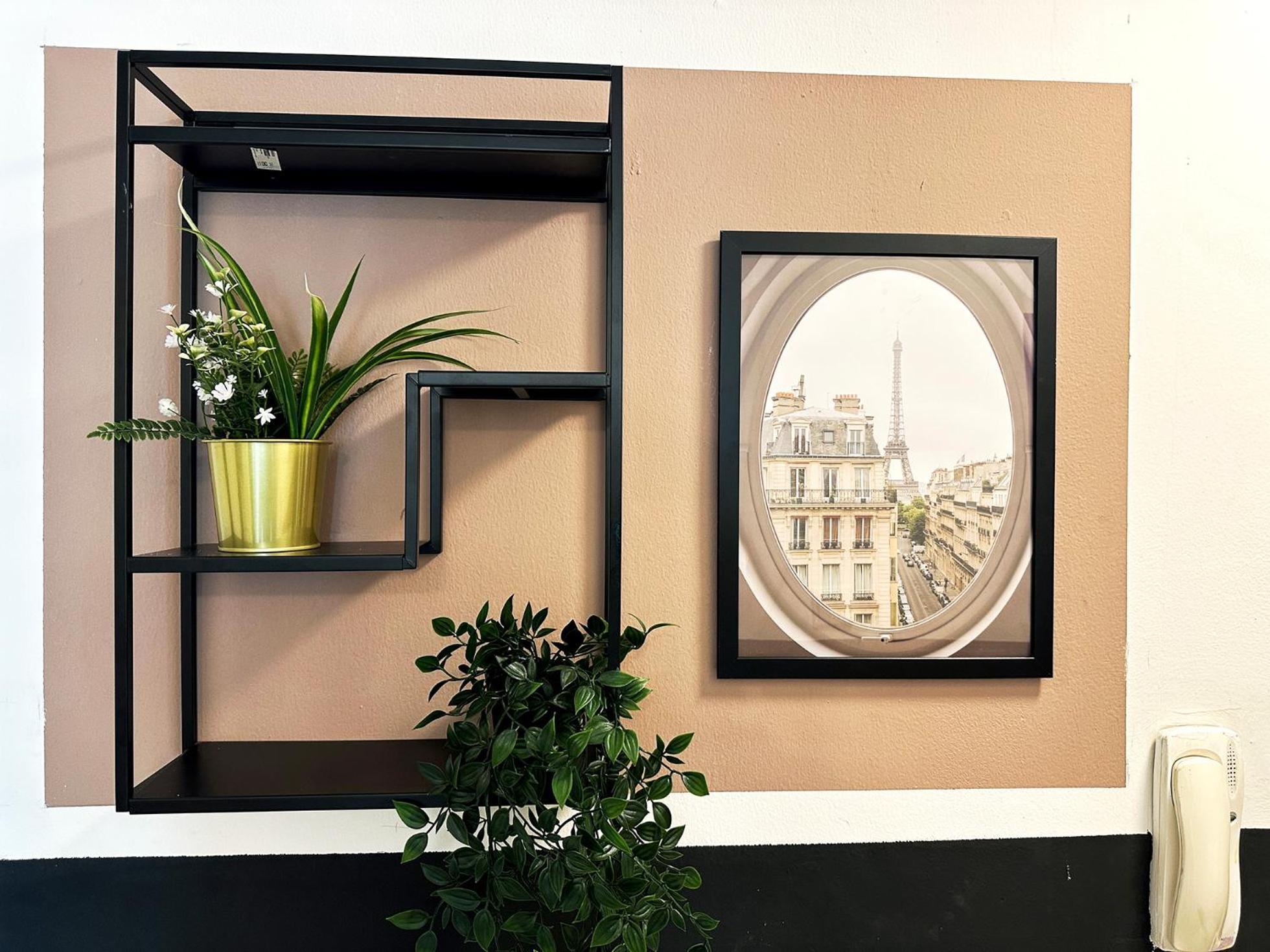 Partition In Al Seef Near Burjuman Metro Privatunterkunft Dubai
