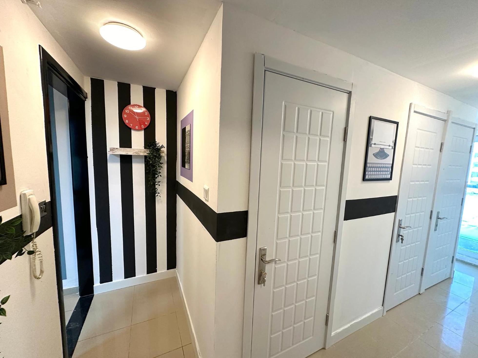 Partition In Al Seef Near Burjuman Metro Privatunterkunft