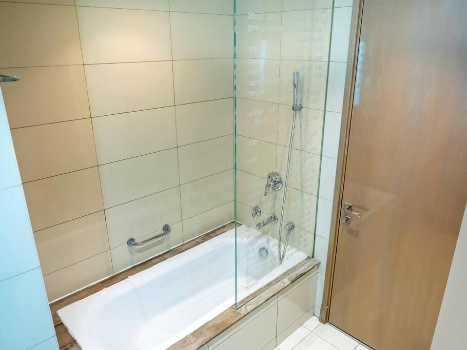 Stylish At Paramount Business Bay Lejlighed *