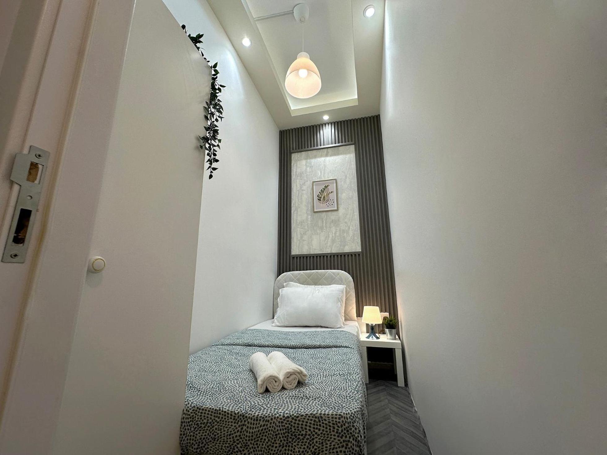 Radiant Parition In Barsha Heights Near Metro Habitación en casa particular *
